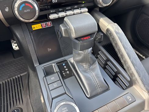 Used 2024 Toyota Tacoma TRD Sport w/ TRD Sport Upgrade Package image 16