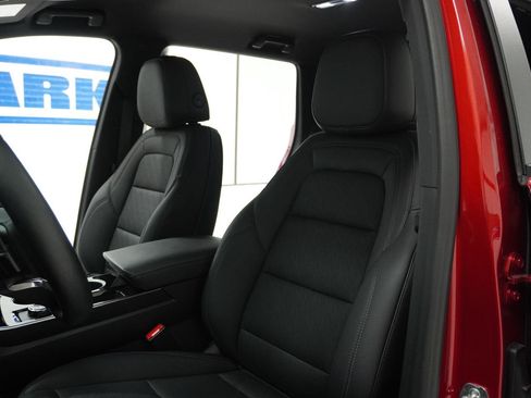 New 2026 Chevrolet Equinox LT w/ Convenience Package II image 18