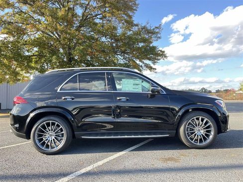 New 2026 Mercedes-Benz GLE 350 4MATIC image 9