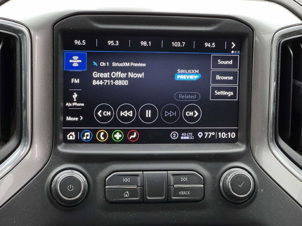 Used 2020 Chevrolet Silverado 1500 RST w/ Texas Edition AWD/4WD image 3