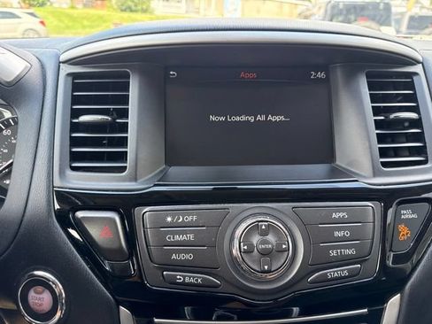 Used 2020 Nissan Pathfinder SV AWD/4WD image 23