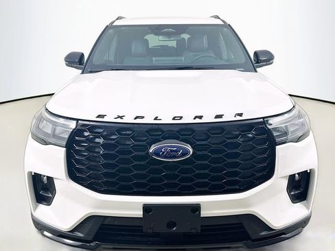 New 2026 Ford Explorer ST-Line w/ ST-Line Street Pack image 2