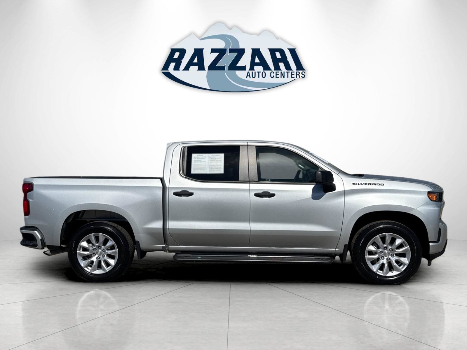 Used 2021 Chevrolet Silverado 1500 Custom w/ LPO, Dark Essentials Package RWD image 2
