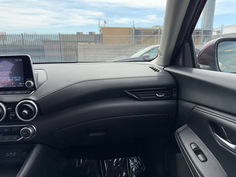 Used 2025 Nissan Sentra SV FWD image 33