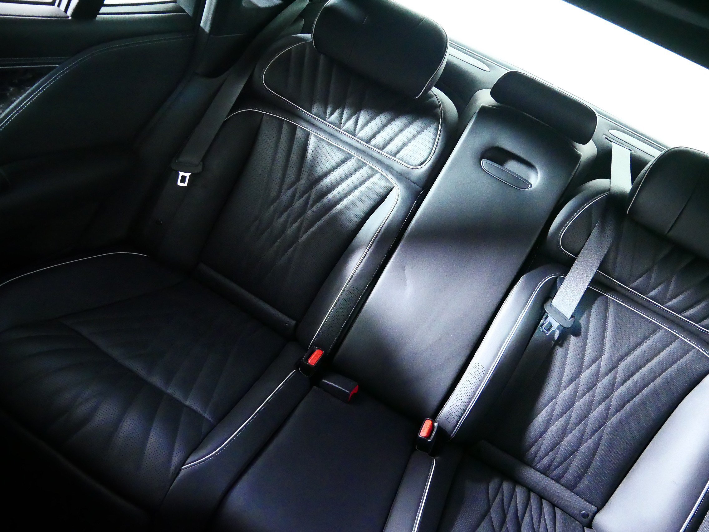 Used 2024 Genesis G90 3.5T AWD/4WD image 12