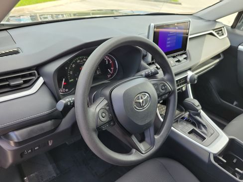 Certified 2025 Toyota RAV4 LE FWD image 24