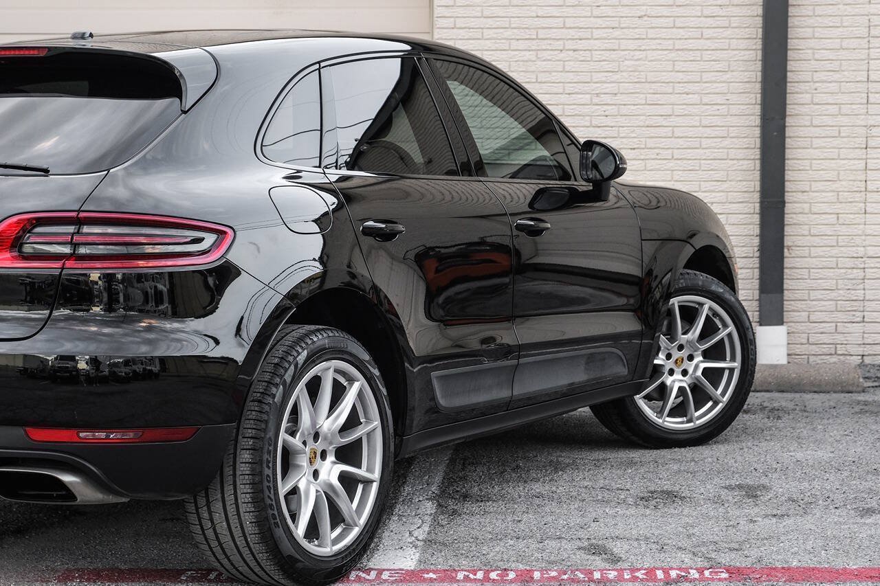 Used 2018 Porsche Macan w/ Premium Package Plus AWD/4WD image 10