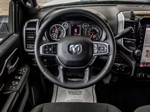 Used 2025 RAM 2500 Big Horn AWD/4WD image 29