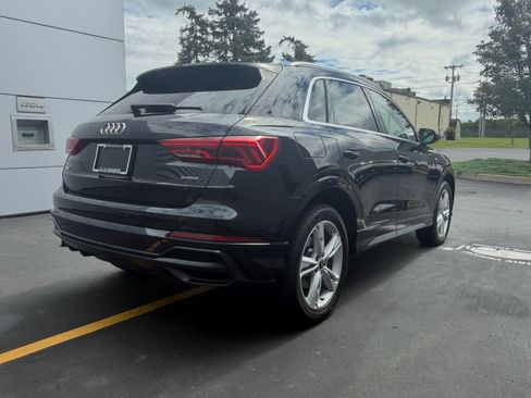 Used 2021 Audi Q3 2.0T Premium w/ Convenience Package AWD/4WD image 10