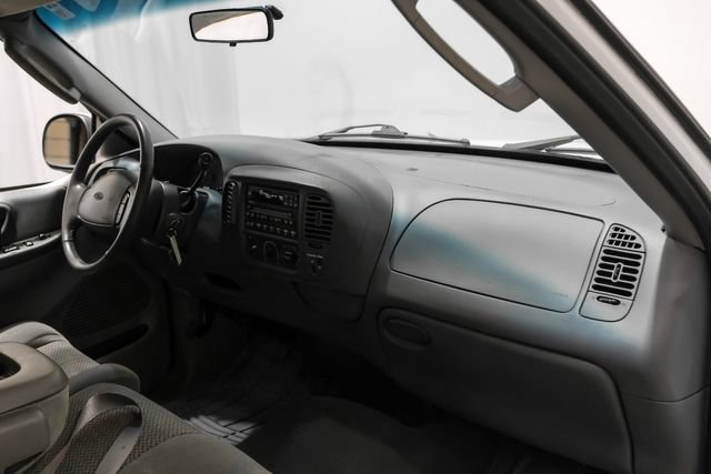 Used 2002 Ford F150 XLT RWD image 17