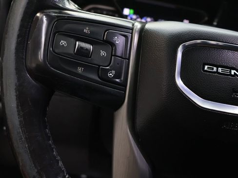 Used 2021 GMC Sierra 1500 Denali w/ Denali Ultimate Package AWD/4WD image 18