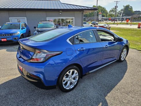Used 2017 Chevrolet Volt Premier w/ Driver Confidence II Package FWD image 6
