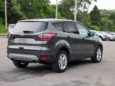 Used 2017 Ford Escape SE AWD/4WD image 5