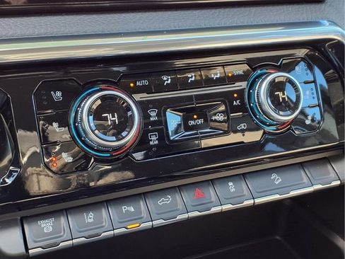 New 2026 GMC Sierra 2500 Denali w/ Denali Reserve Package image 7