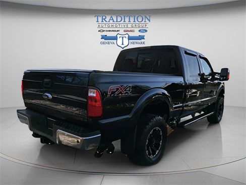 Used 2016 Ford F350 Lariat w/ Chrome Package image 4