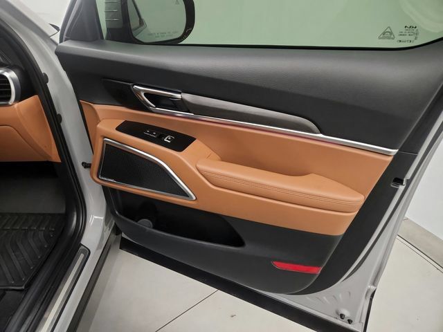 Used 2024 Kia Telluride SX X-Pro AWD/4WD image 32