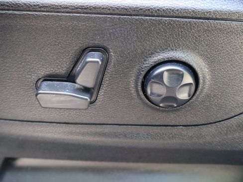 Used 2021 RAM 1500 Big Horn RWD image 24