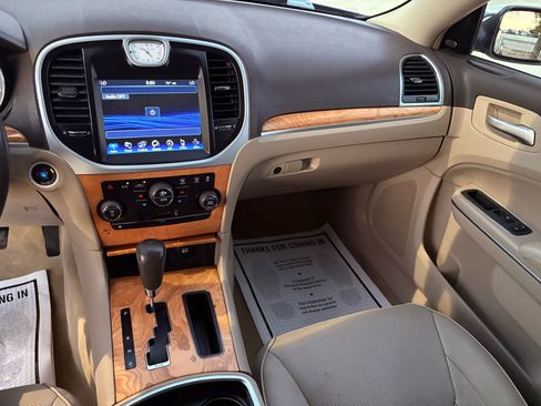Used 2013 Chrysler 300 C image 42