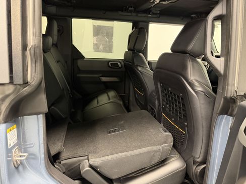 Used 2023 Ford Bronco Badlands w/ Sasquatch Package image 28