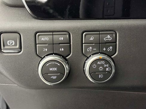 New 2026 GMC Sierra 1500 SLT w/ SLT Premium Plus Package image 31