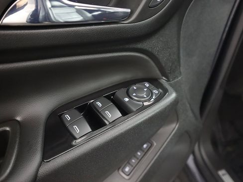 Used 2022 Chevrolet Equinox Premier image 36