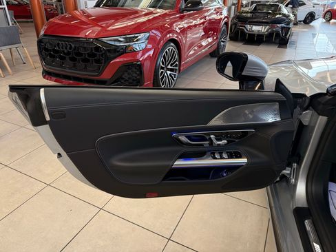 Used 2023 Mercedes-Benz SL 43 AMG w/ Driver Assistance Package image 39