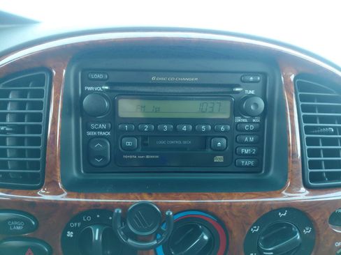 Used 2001 Toyota Tundra Limited w/ Off-Road Pkg AWD/4WD image 35