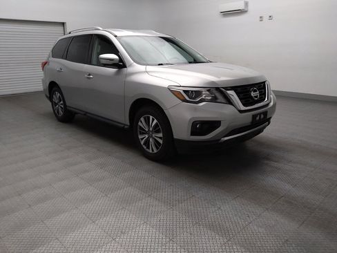 Used 2020 Nissan Pathfinder SL AWD/4WD image 13