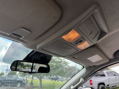 Used 2021 Nissan Titan S w/ S Utility Package RWD image 25