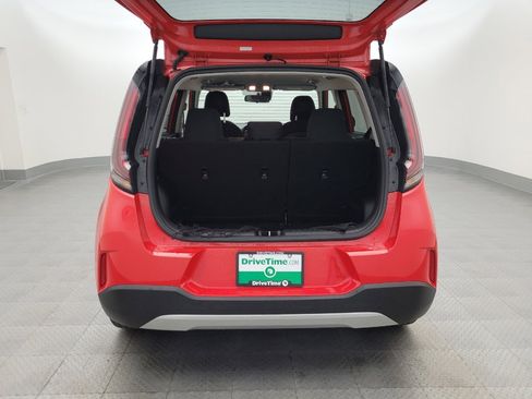 Used 2023 Kia Soul LX image 29