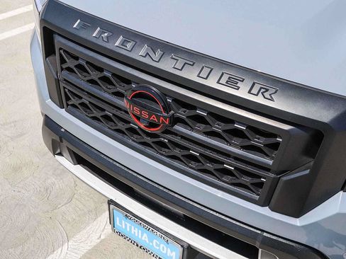 Used 2023 Nissan Frontier PRO-4X w/ Pro Convenience Package AWD/4WD image 8