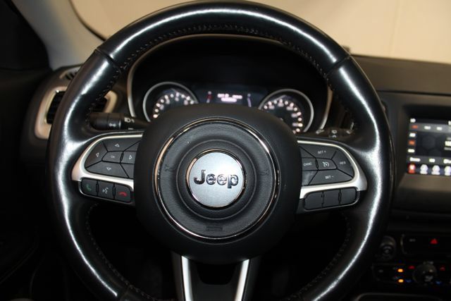 Used 2020 Jeep Compass Latitude w/ Cold Weather Group AWD/4WD image 22
