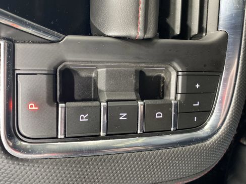 Used 2024 Chevrolet Suburban RST w/ Luxury Package AWD/4WD image 20