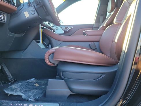 New 2026 Lincoln Aviator Reserve image 17