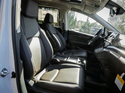 New 2026 Honda Odyssey Touring image 34