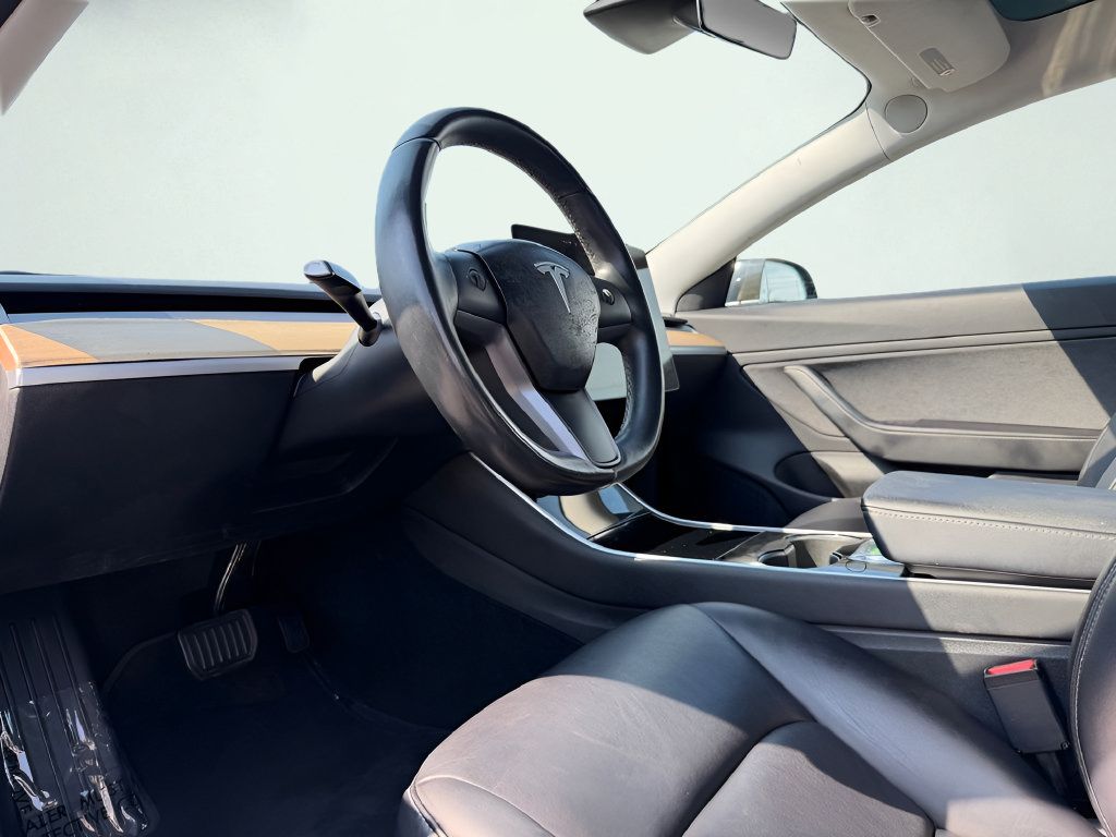 Used 2018 Tesla Model 3 Mid Range RWD image 35