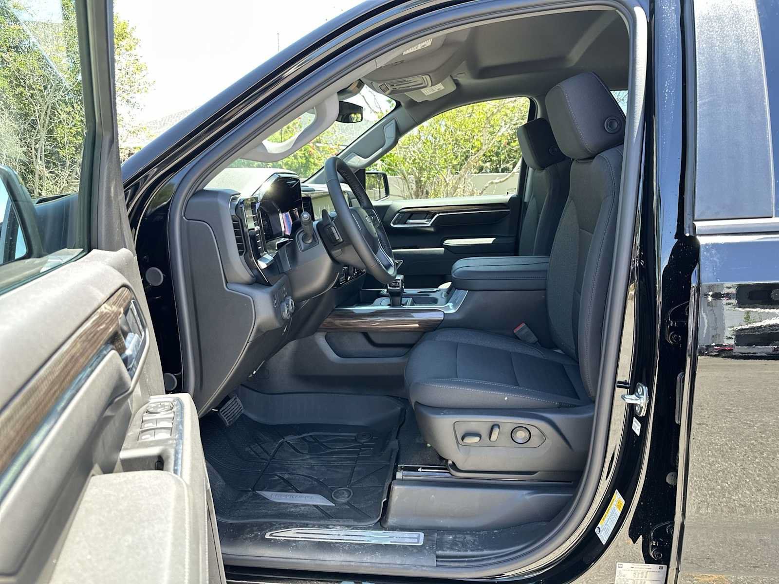New 2026 Chevrolet Silverado 1500 RST w/ LPO, Dark Essentials Package RWD image 2