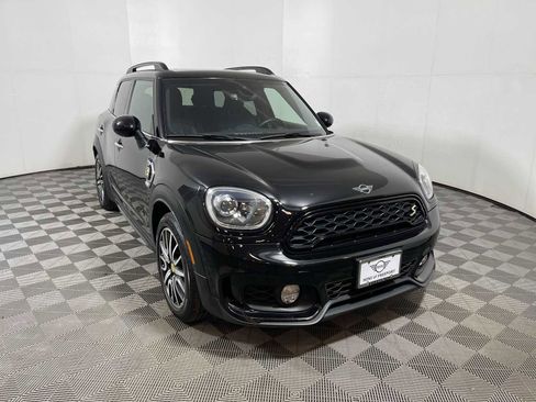 Used 2019 MINI Cooper Countryman SE w/ Signature Upholstery Package image 2
