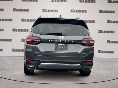 New 2026 Honda Pilot Touring image 4