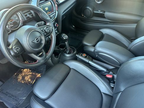 Used 2019 MINI Cooper S FWD image 11