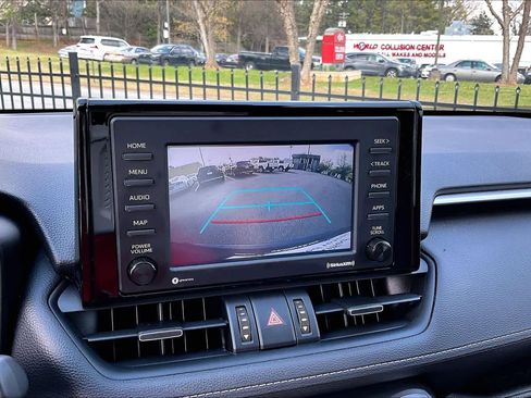 Certified 2020 Toyota RAV4 XLE Premium image 27