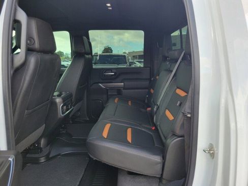 Used 2022 GMC Sierra 2500 AT4 w/ AT4 Preferred Package image 23