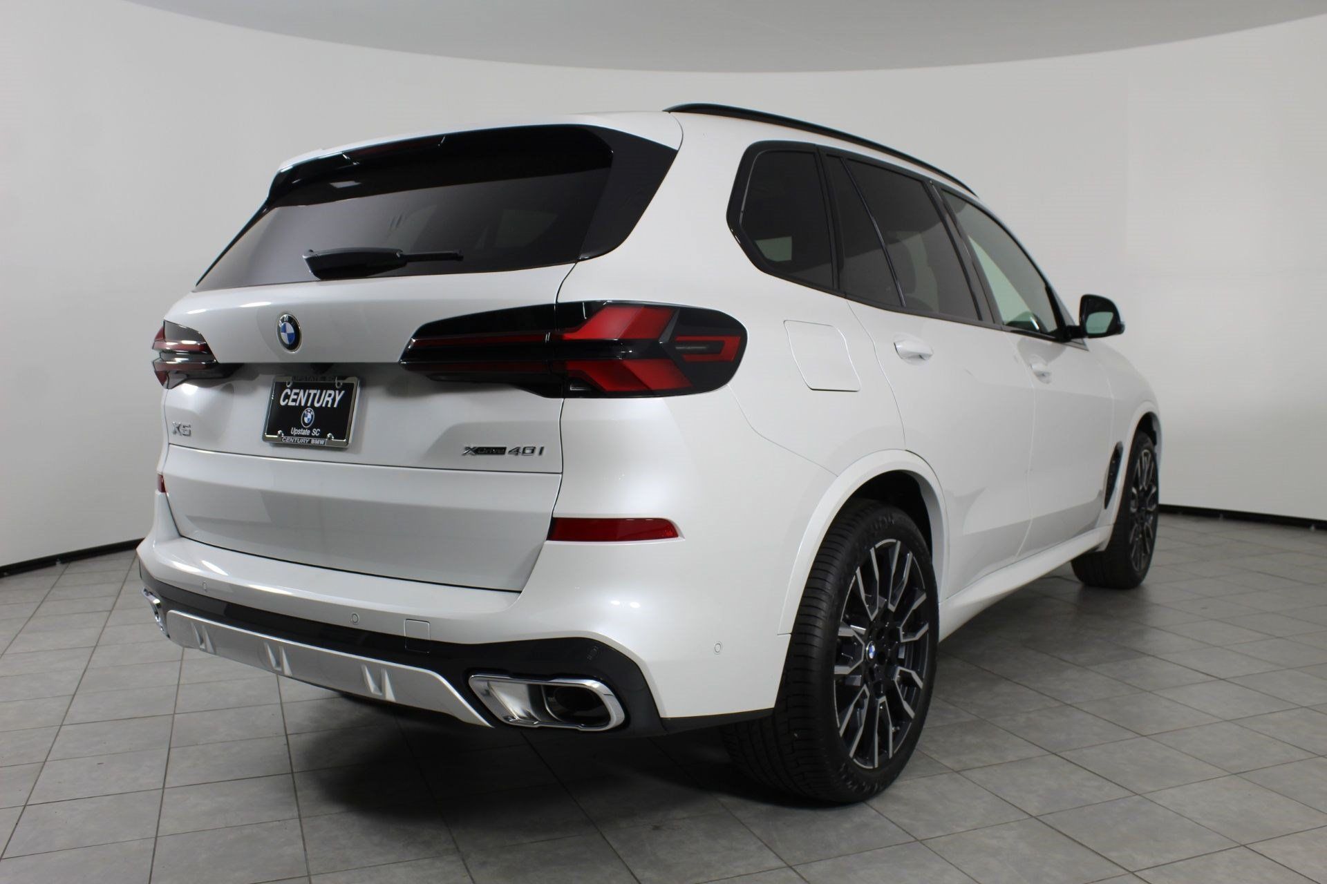 Used 2026 BMW X5 xDrive40i w/ M Sport Package AWD/4WD image 9