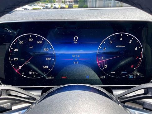 Used 2025 Mercedes-Benz GLC 300 4MATIC image 22