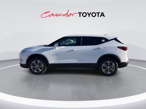 Used 2025 Chevrolet Blazer LT image 5