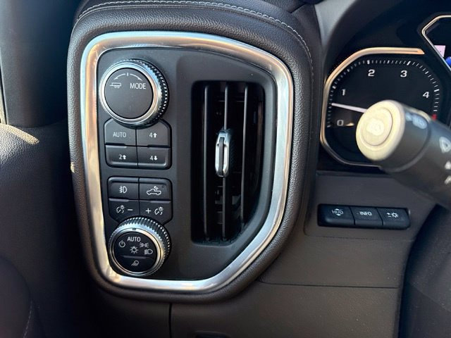 Used 2020 GMC Sierra 2500 SLT w/ SLT Premium Plus Package AWD/4WD image 12