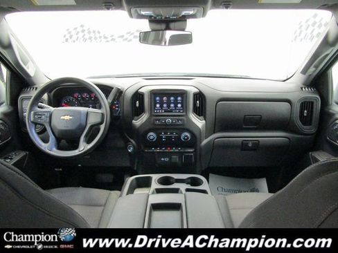 Used 2023 Chevrolet Silverado 1500 Custom image 17