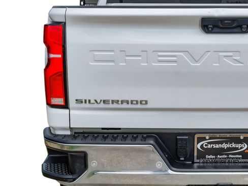 Used 2025 Chevrolet Silverado 2500 LTZ w/ LTZ Convenience Package AWD/4WD image 52