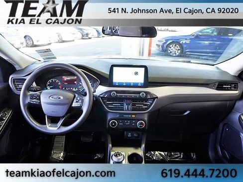 Used 2022 Ford Escape SE image 19