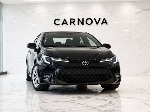 Used 2020 Toyota Corolla LE FWD image 4